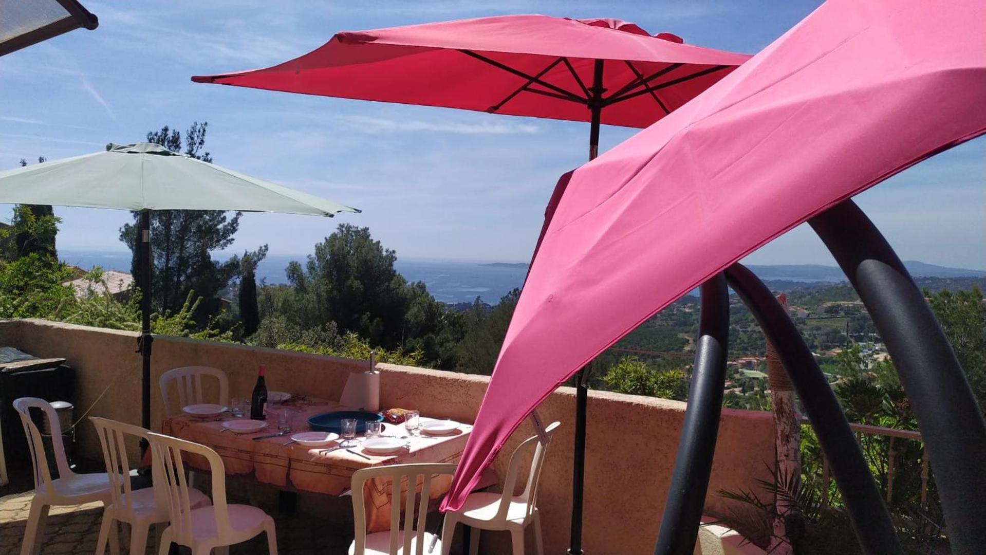 Apartment Les Issambres, Appt 4 Personnes, Vue Sur La Baie De Saint Tropez Et Le Golfe De Sainte Maxime
