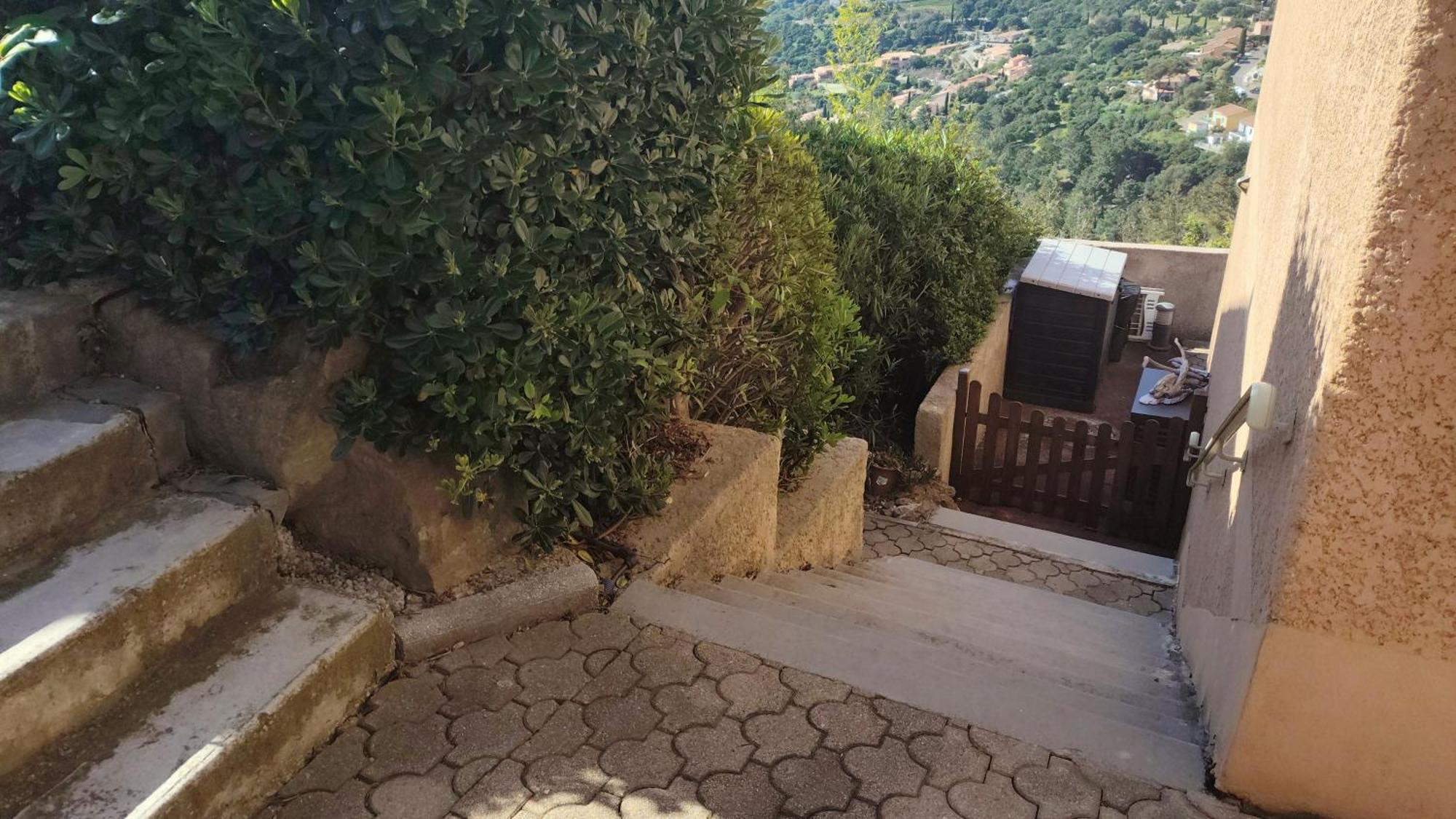Les Issambres, Appt 4 Personnes, Vue Sur La Baie De Saint Tropez Et Le Golfe De Sainte Maxime